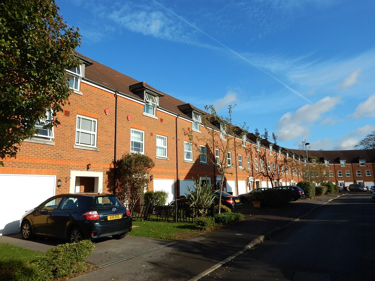 Isleworth - Newly Built Terrace Houses on White Lodge Close