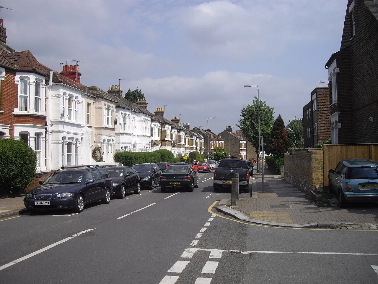 Residential houses on Oakhill Road in Wandsworth